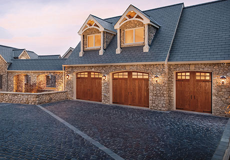 Canyon Ridge® Carriage House (5-Layer) garage doors