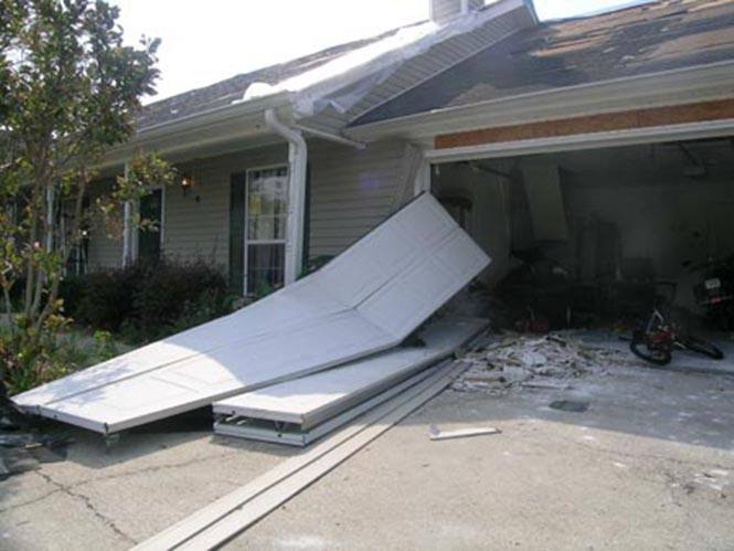 Hurricane impact to garage door not reinforced