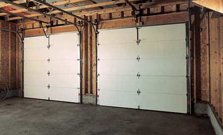 Clopay Put Garage Door On List Of, Garage Door Doesn T Close Smoothly