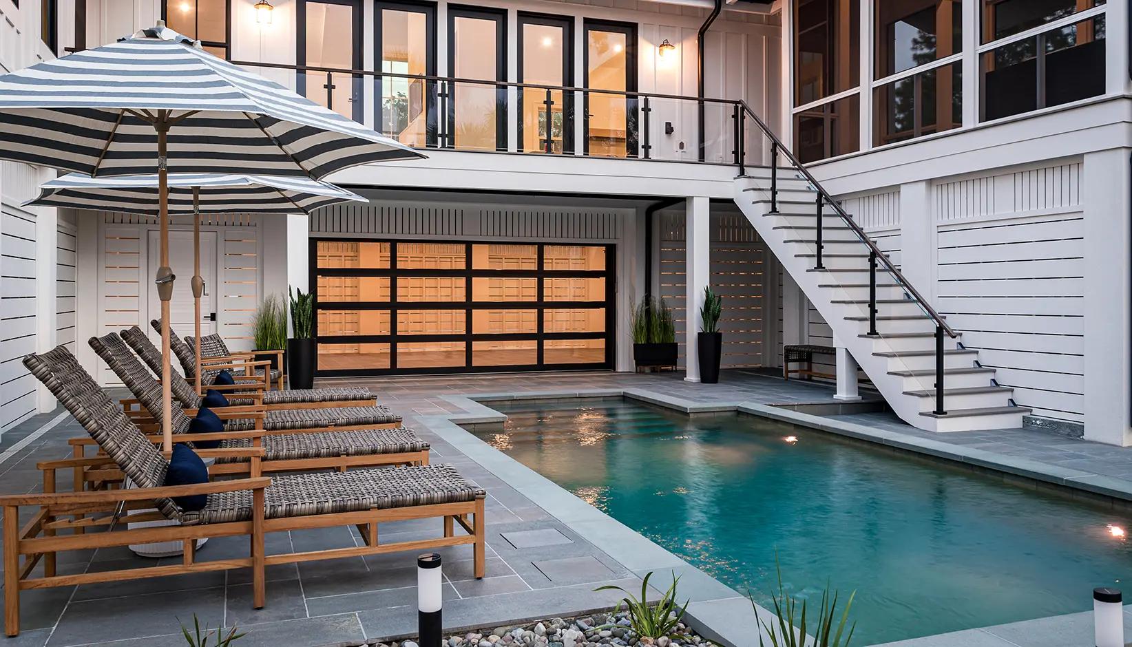 Avante AX glass garage door