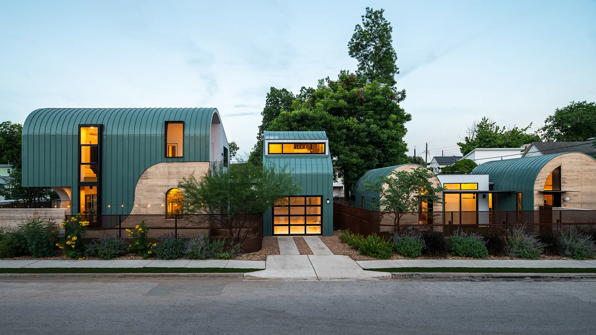 Avante garage door