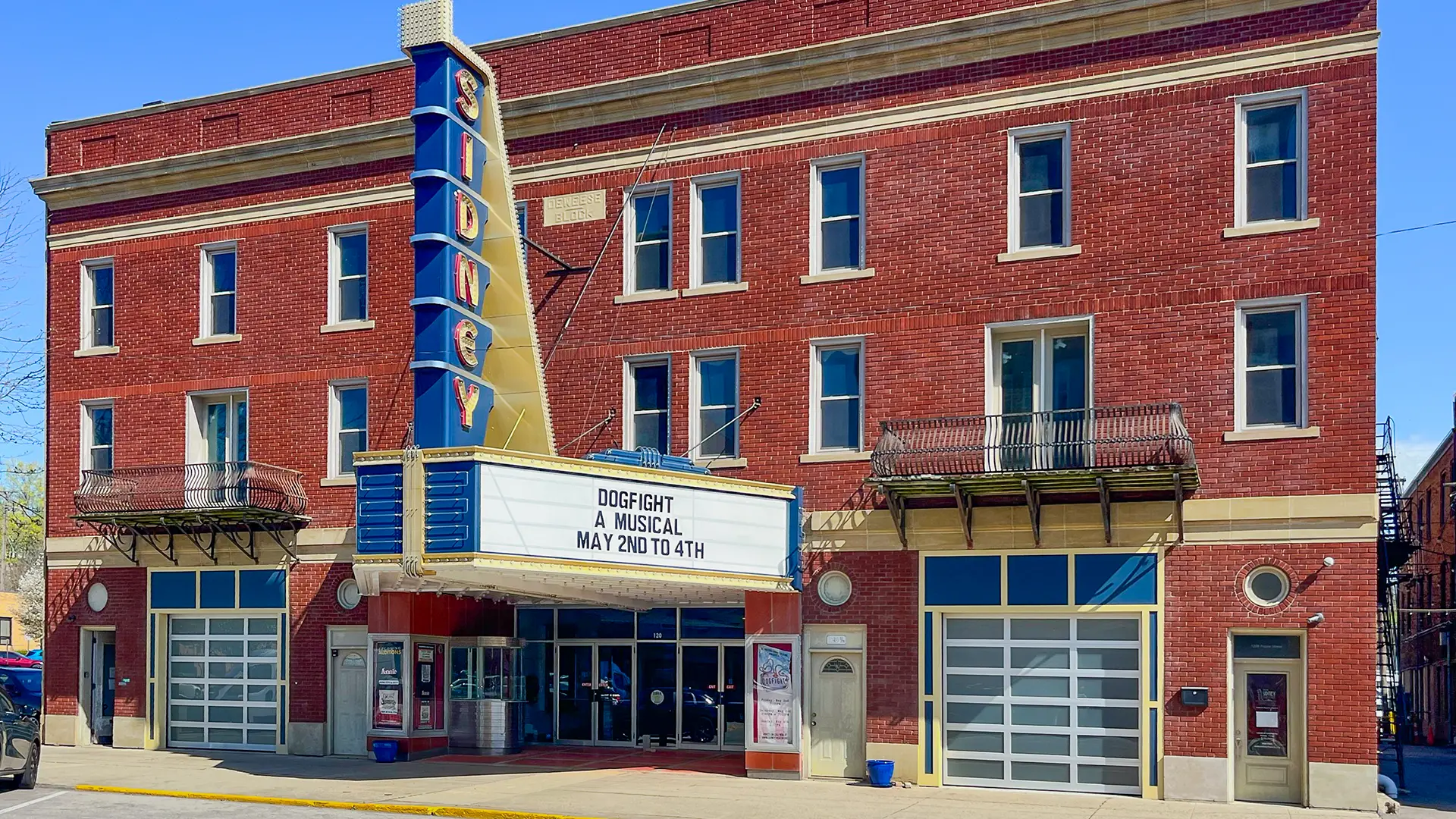 Sidney Theatre with VertiStack Clear Doors
