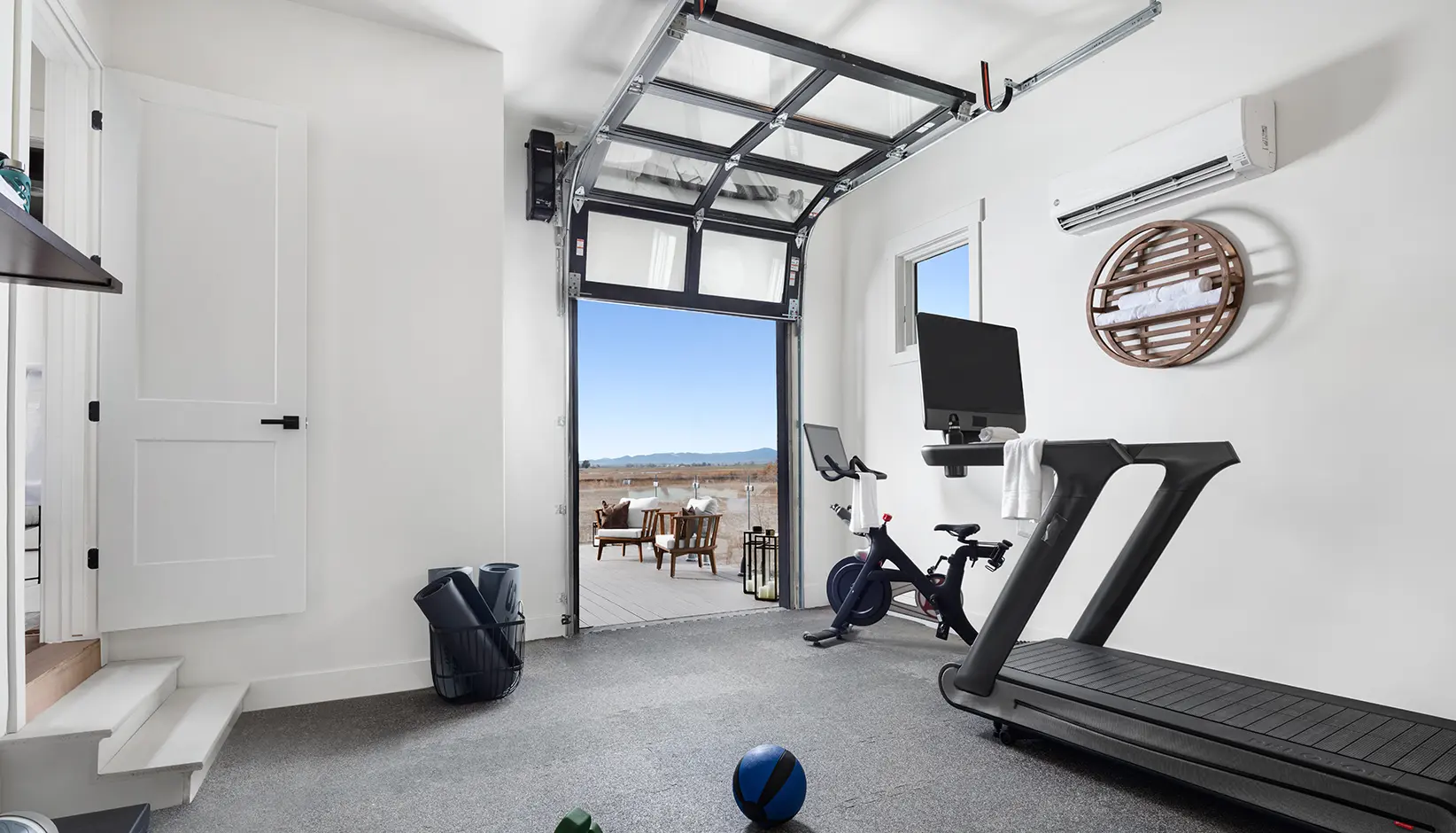 Avante Garage Door on Home Gym