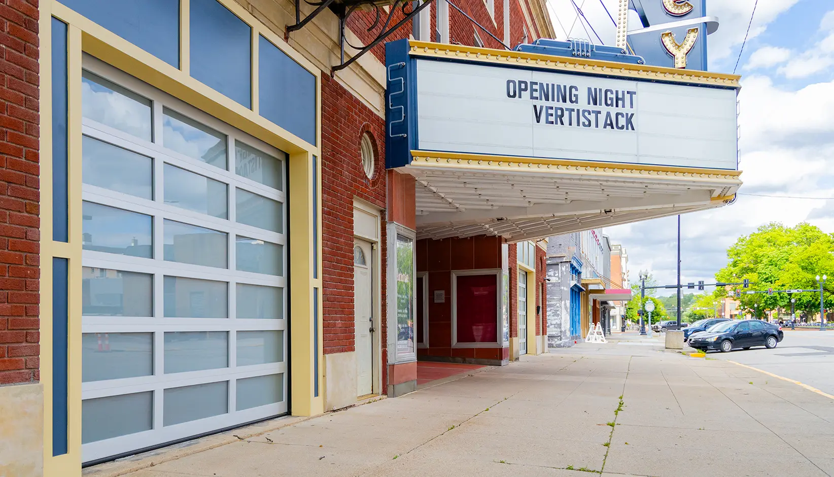 VertiStack Clear on Sidney Theatre