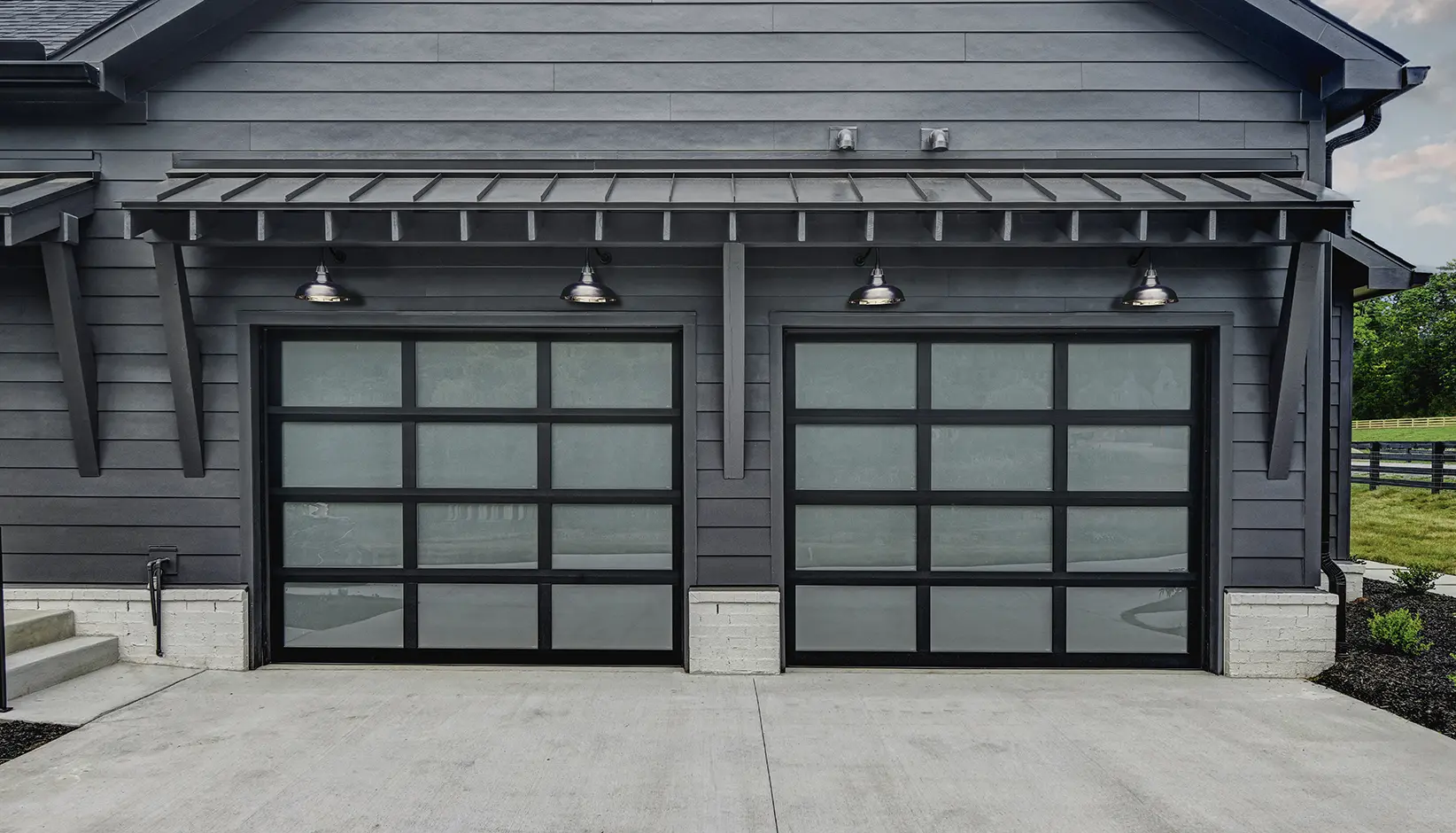 Avante® – Now Available with C-Power™ Technology garage doors
