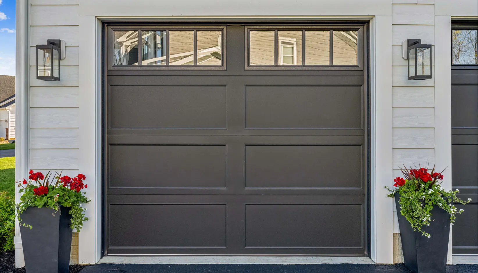 Bridgeport™ Steel garage doors