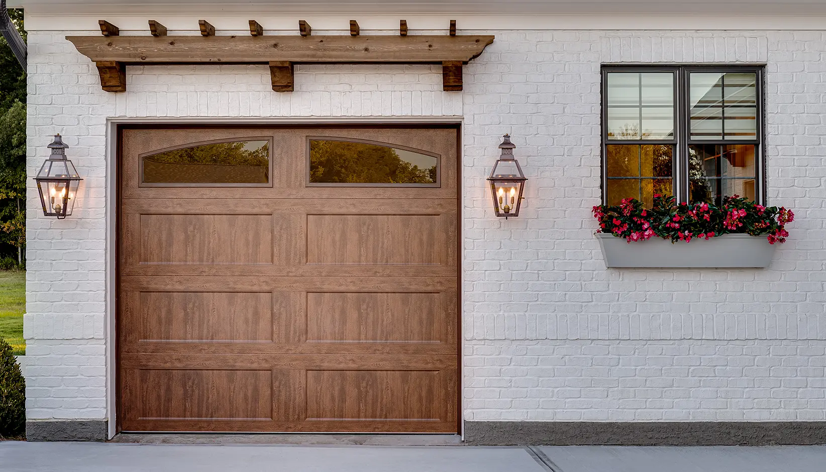 Bridgeport™ Steel garage doors