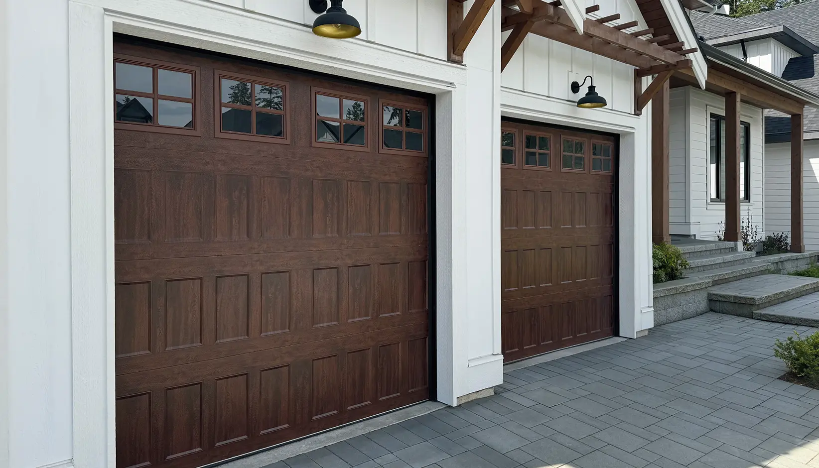 BridgeportSteel_UGMed Bridgeport Steel garage door in Medium Finish
