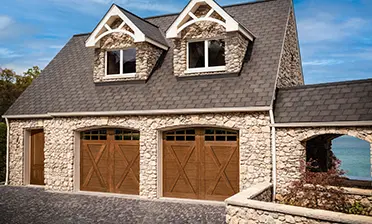 Canyon Ridge<sup class='symbolstxt'>®</sup> Carriage House (4-Layer)