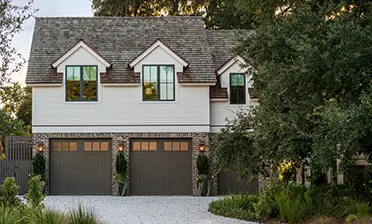Canyon Ridge<sup class='symbolstxt'>®</sup> Carriage House (5-Layer)
