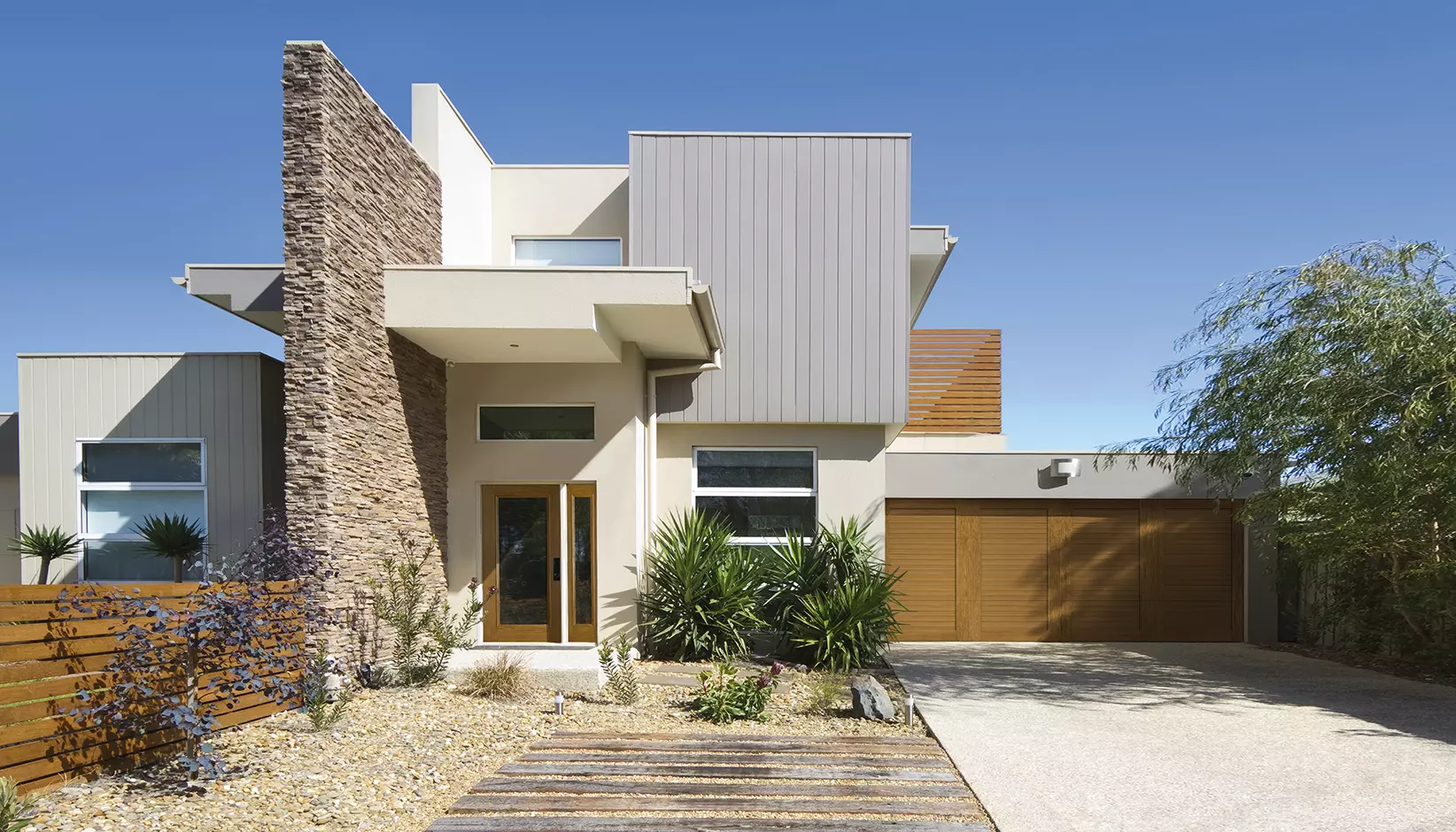 Canyon Ridge® Louver garage doors