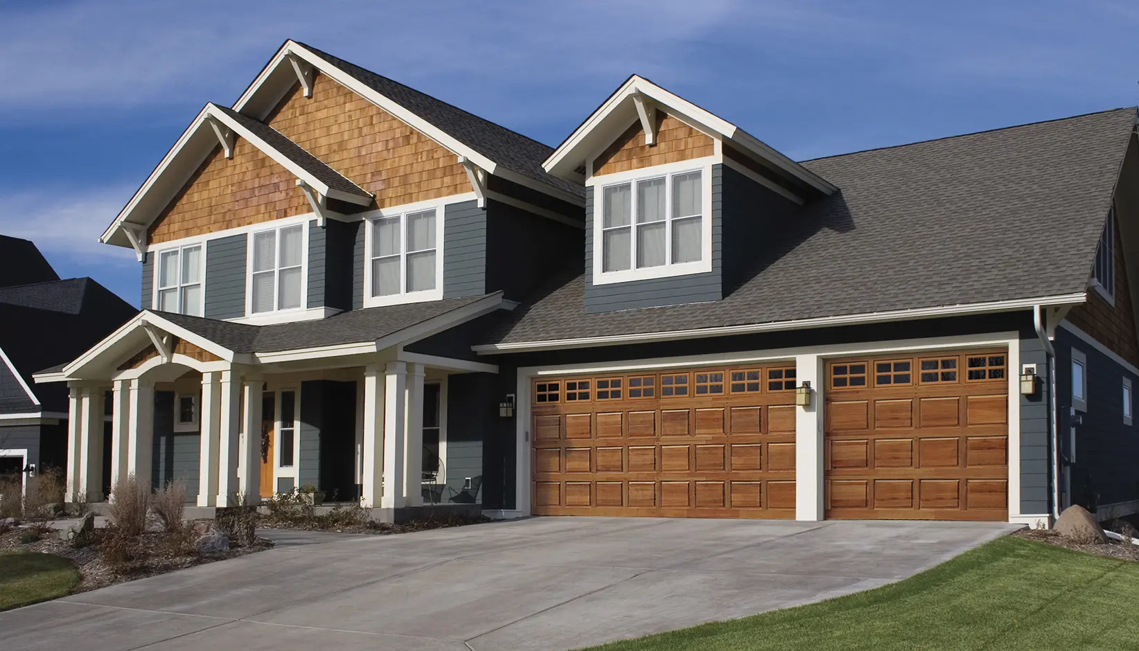 Classic™ Wood garage doors