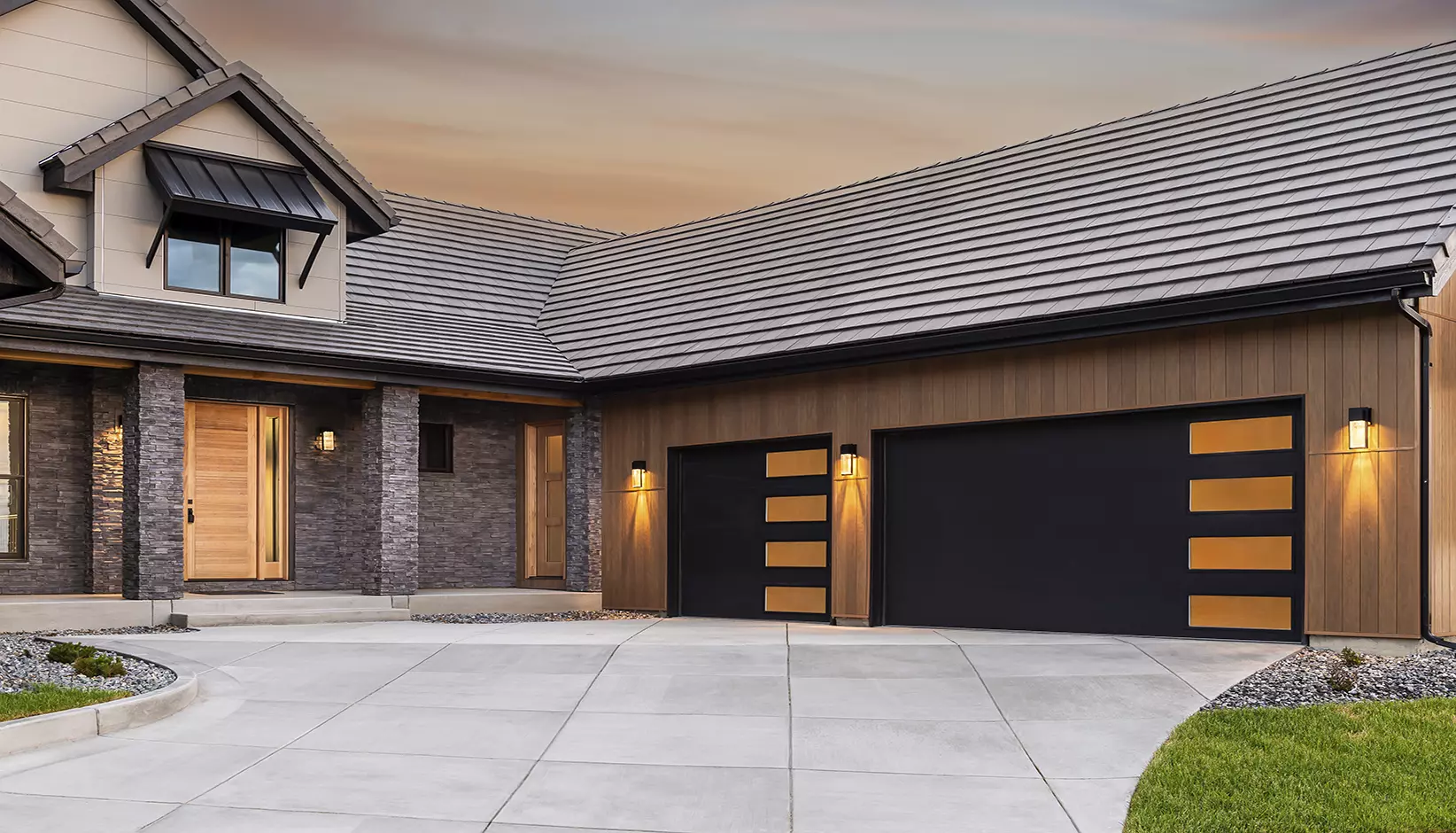 Modern Steel™ garage doors